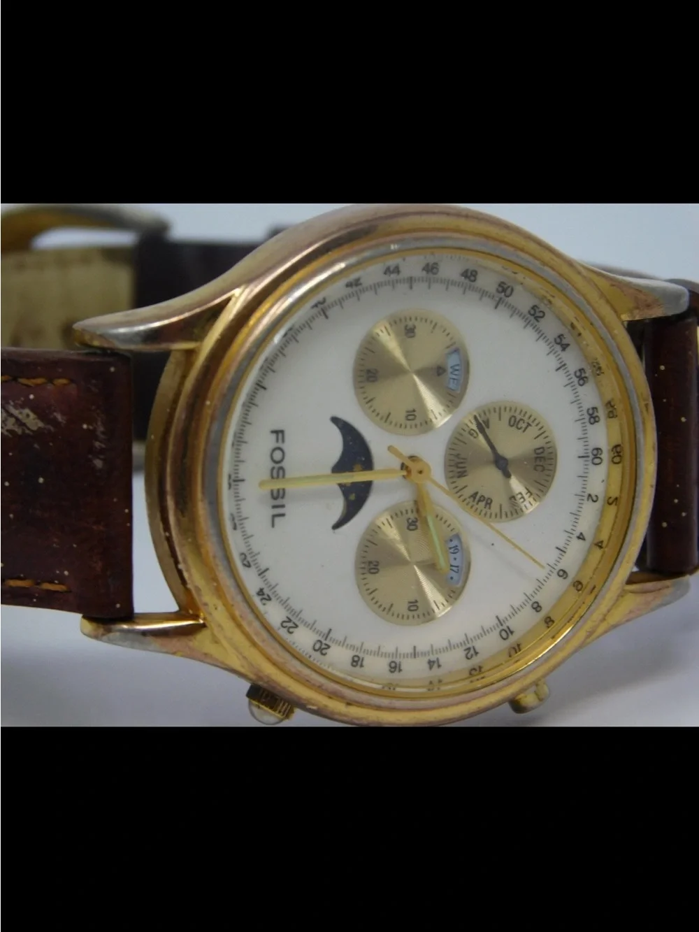 Fossil BQ 8443 Vintage 1995 Watch Moon Phase Gold Brown Leather Band Collectible